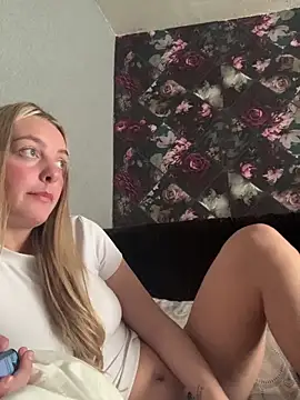 LusciousLailax online show from 04-22-26, 01:34