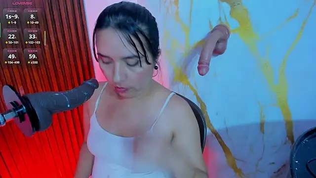 Snapshot of Liana_milf chatting on 03-13-26, 08:15 Liana milf online show from 03-13-26, 08:15