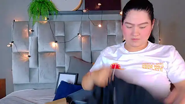 AmatistaSky   online show from 04-28-26, 09:58