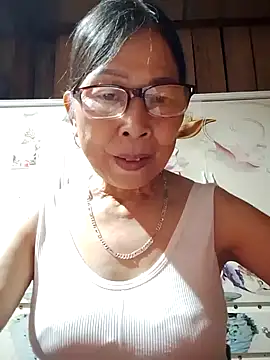 Snapshot of Sky-rain98 chatting on 05-11-26, 02:45 Sky-rain98 online show from 05-11-26, 02:45