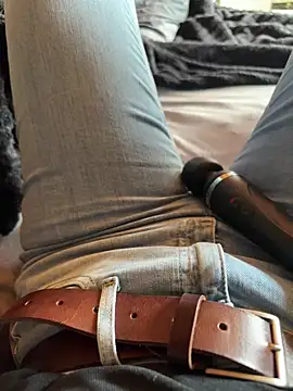 Snapshot of aleexii_s chatting on 03-07-26, 11:18 aleexii s online show from 03-07-26, 11:18