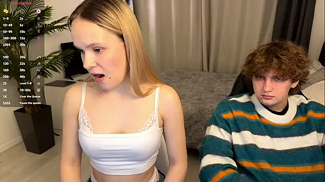 Snapshot of minions2 chatting on 03-04-26, 09:54 minions2 online show from 03-04-26, 09:54