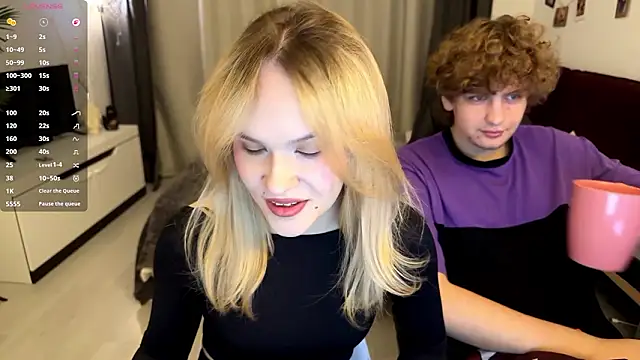 Snapshot of minions2 chatting on 03-09-26, 01:20 minions2 online show from 03-09-26, 01:20