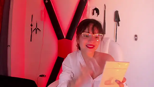 MelissaGirat  online show from 03-09-26, 12:09