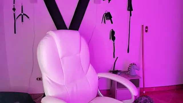 MelissaGirat  online show from 03-13-26, 11:17