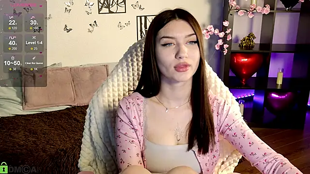 Snapshot of Sugar_Kitten12 chatting on 05-18-26, 04:18 Sugar Kitten12 online show from 05-18-26, 04:18