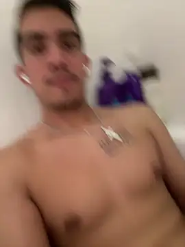 Snapshot of papichulo102099 chatting on 03-09-26, 03:21 papichulo102099 online show from 03-09-26, 03:21