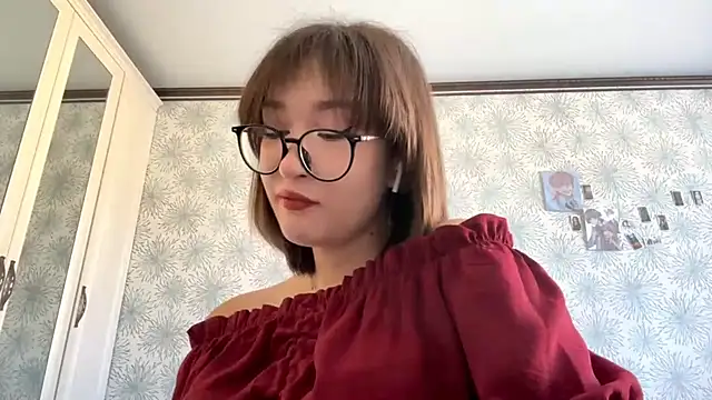 Bella Voraesynd online show from 03-11-26, 08:09