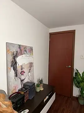 Suki 3 online show from 04-18-26, 11:38