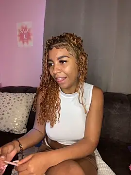 ThePrettyTiana online show from 04-27-26, 09:02