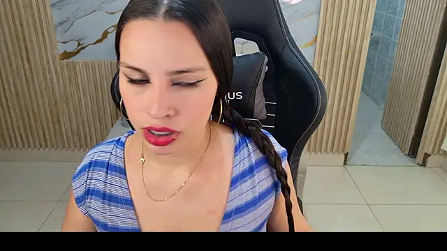 Akari 21 online show from 03-06-26, 12:34