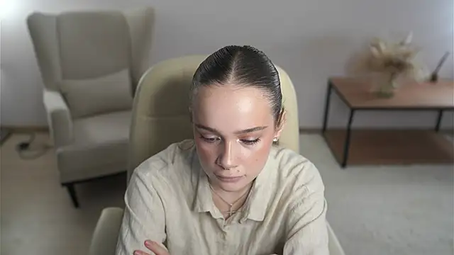 Snapshot of MeriPhelan chatting on 03-09-26, 09:02 MeriPhelan online show from 03-09-26, 09:02