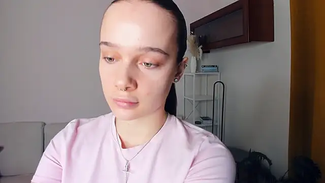 Snapshot of MeriPhelan chatting on 03-16-26, 07:56 MeriPhelan online show from 03-16-26, 07:56