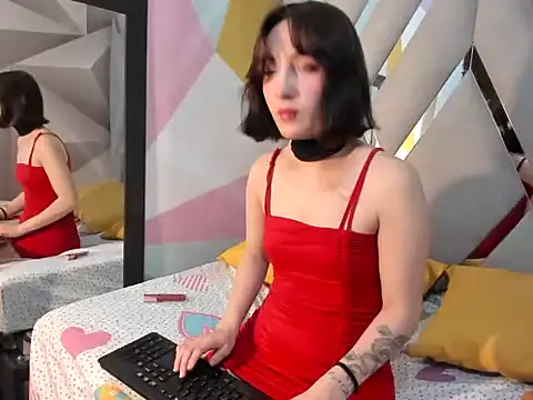 Rosalie Velvet online show from 03-10-26, 04:06