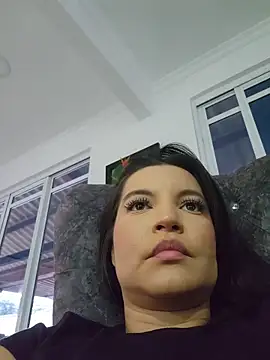 Snapshot of Pretty_Julieta chatting on 03-12-26, 10:38 Pretty Julieta online show from 03-12-26, 10:38