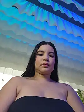 Pretty Julieta online show from 04-24-26, 10:12