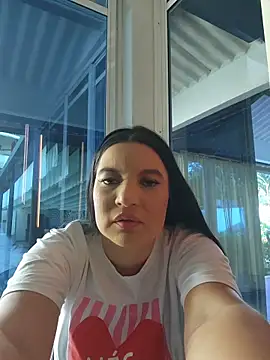 Pretty Julieta online show from 04-27-26, 09:24