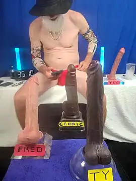 FantasyMan-BiWM online show from 04-21-26, 02:51