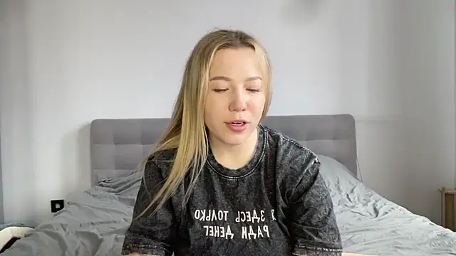 alyrasun online show from 04-30-26, 07:04