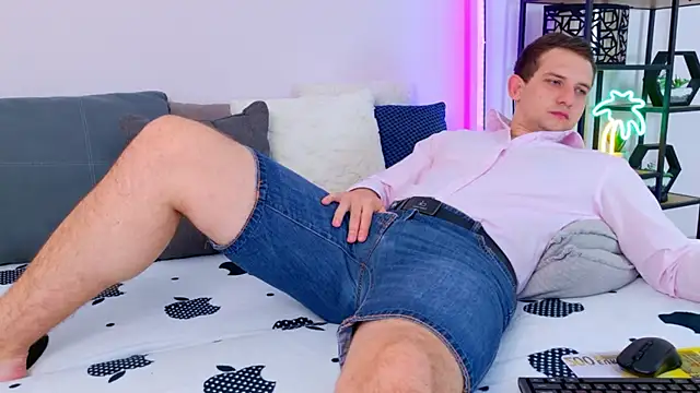 Jimmy Doss online show from 03-19-26, 07:01