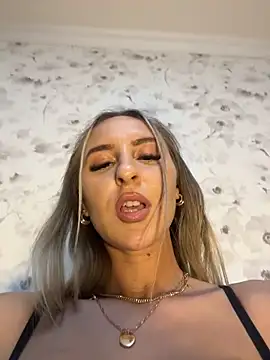 Snapshot of LexyTuned chatting on 03-08-26, 05:17 LexyTuned online show from 03-08-26, 05:17