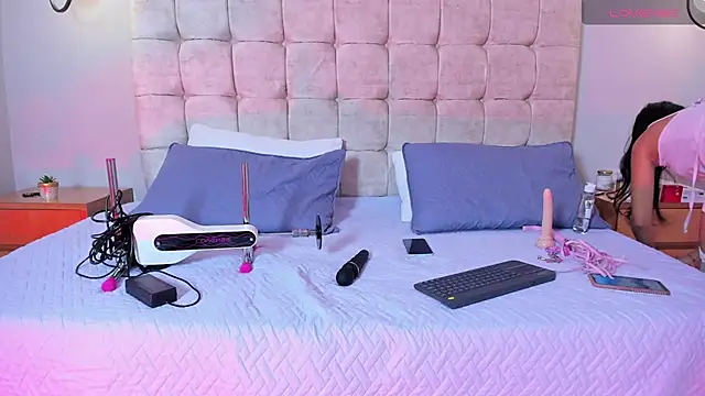 Katty cute19 online show from 04-23-26, 04:24