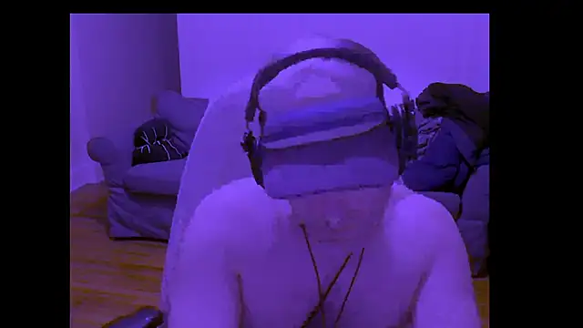 NeonDancer online show from 03-17-26, 09:18