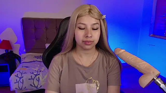 Namiko Park  online show from 03-12-26, 09:21