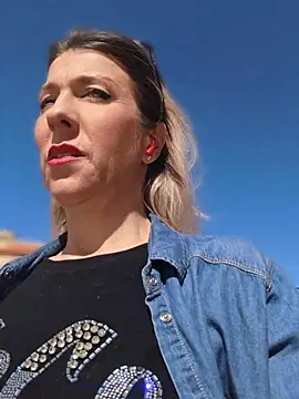 ManuelaX online show from 02-23-26, 10:45