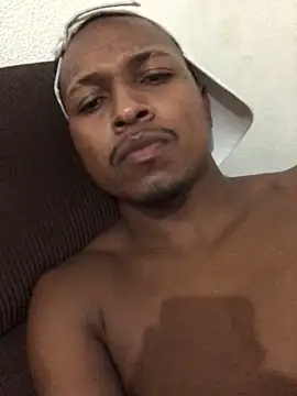 Henriqueamoror online show from 03-06-26, 04:20