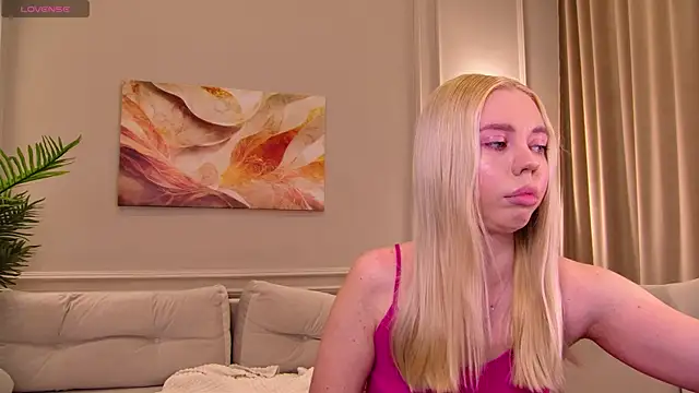 TessaAdorablee online show from 04-26-26, 05:38