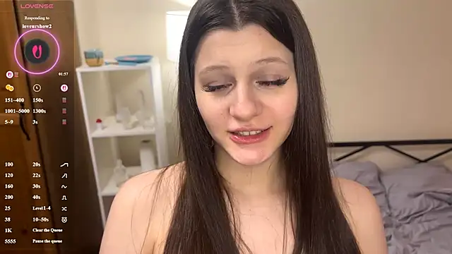 cutessofia online show from 03-08-26, 02:04