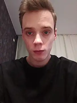 Snapshot of yemaxx chatting on 03-06-26, 01:40 yemaxx online show from 03-06-26, 01:40