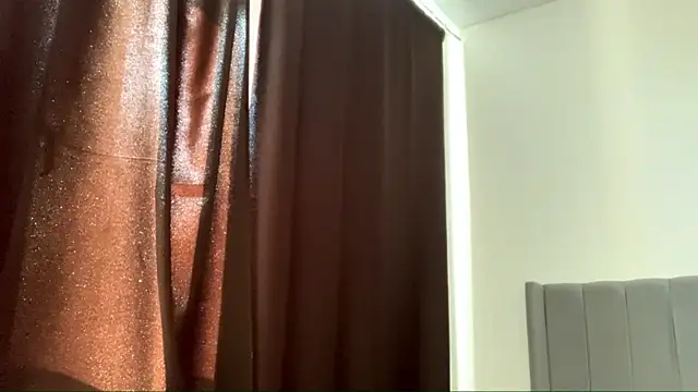 Snapshot of Kissme_Kira chatting on 05-02-26, 05:56 Kissme Kira online show from 05-02-26, 05:56