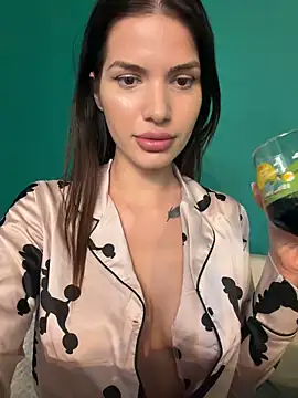 RaniaSnow online show from 03-25-26, 07:09