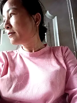 Snapshot of Yuhi3d chatting on 06-09-26, 10:27 Yuhi3d online show from 06-09-26, 10:27