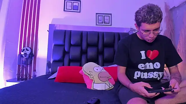 dalhia and hades online show from 04-29-26, 12:31