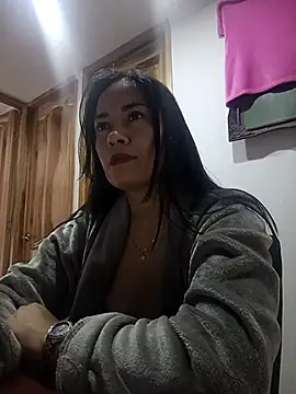 Snapshot of Erin_oficial chatting on 03-09-26, 07:29 Erin oficial online show from 03-09-26, 07:29