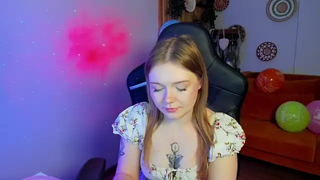ElinaVale online show from 05-12-26, 05:10