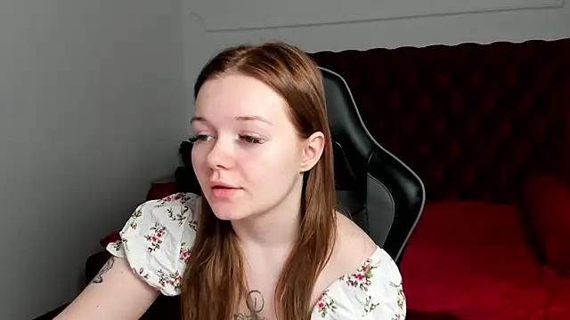 ElinaVale online show from 06-08-26, 05:13