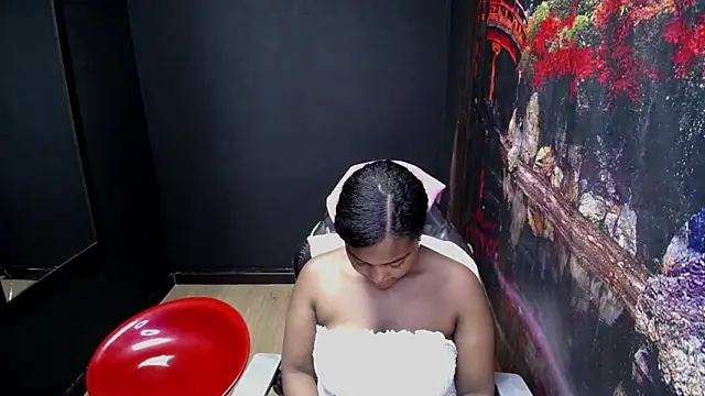 Candykss online show from 04-28-26, 02:27