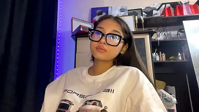 CatherineForbes online show from 04-14-26, 12:44