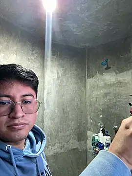 GoldenM95 online show from 03-18-26, 08:01