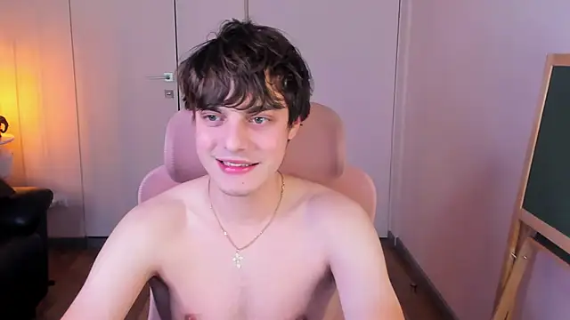 MaxVibee online show from 03-08-26, 02:04