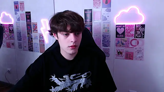 MaxVibee online show from 03-08-26, 06:55