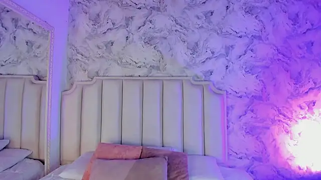 Tamara Ferrer online show from 04-21-26, 11:27