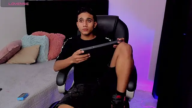 Morgan Bladee online show from 03-18-26, 11:13