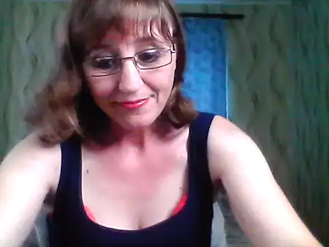 Alisaprice077 online show from 06-08-26, 02:39