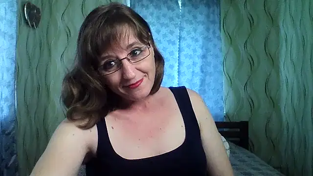 Alisaprice077 online show from 06-16-26, 09:01