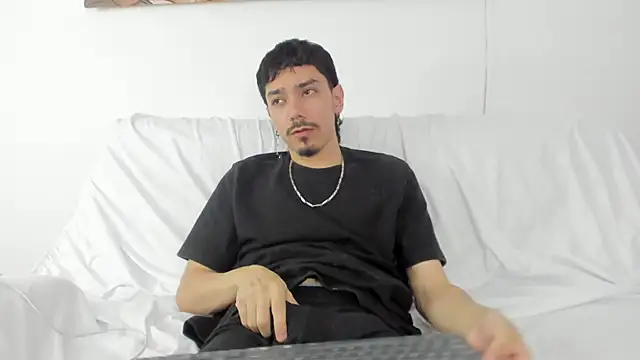 finn jackson online show from 03-19-26, 07:40